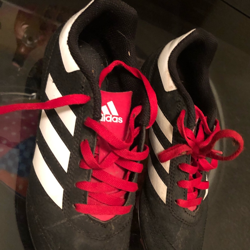 Soccer cleats